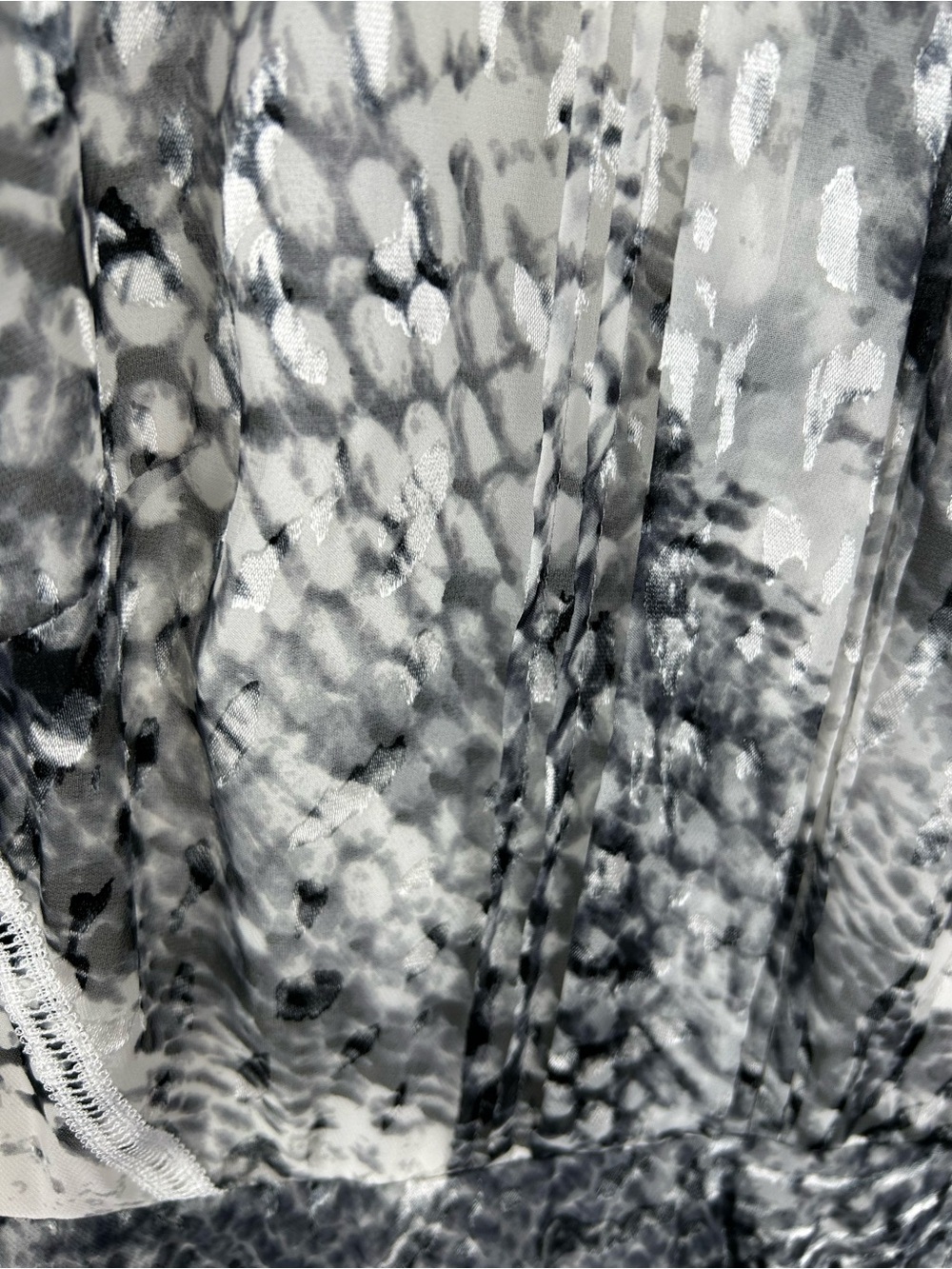 REISS Sibilla Burnout Snake Print Dress, Grey, Size 4 - Picture 6 of 16
